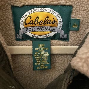 Cabela’s Women Size Large Jacket with Fleece Lining.